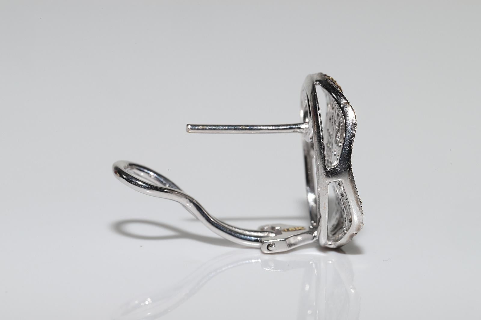 Vintage Circa 1990s 18k Gold Natural Diamond Decorated Omega Back Earring For Sale 6
