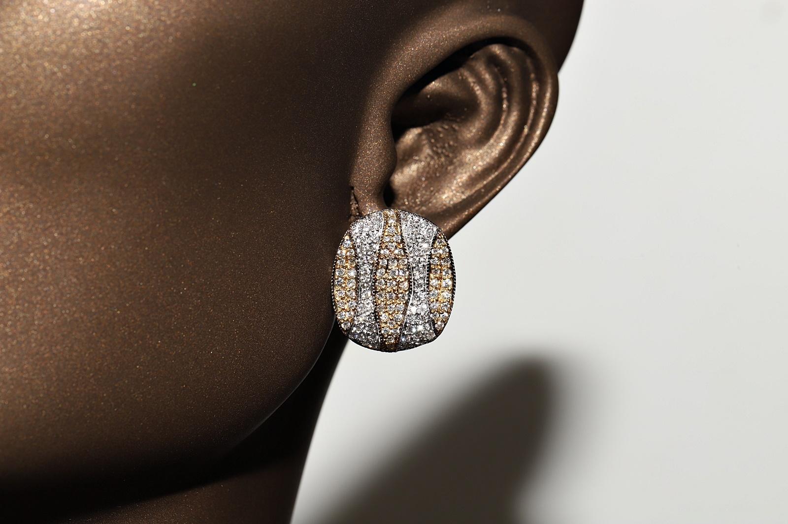 Vintage Circa 1990s 18k Gold Natural Diamond Decorated Omega Back Earring For Sale 11