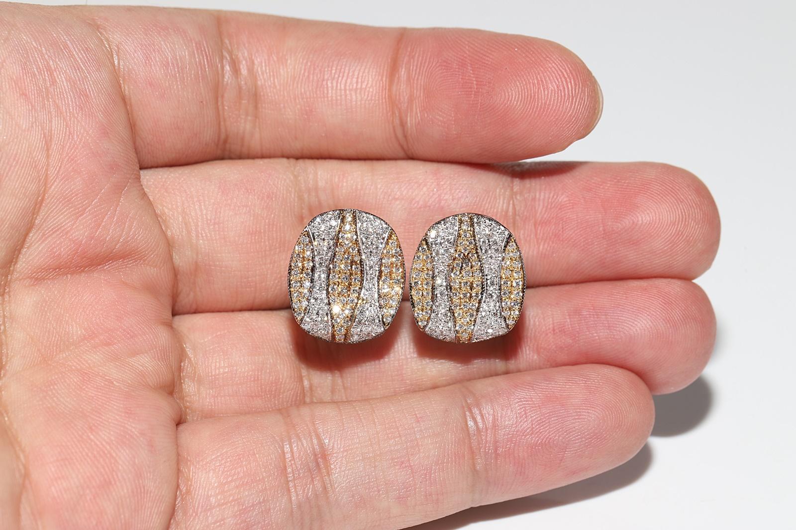 Vintage Circa 1990s 18k Gold Natural Diamond Decorated Omega Back Earring For Sale 2