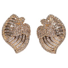 Orecchino Omega Vintage CIRCA anni '90 in oro 18k con diamanti naturali decorati