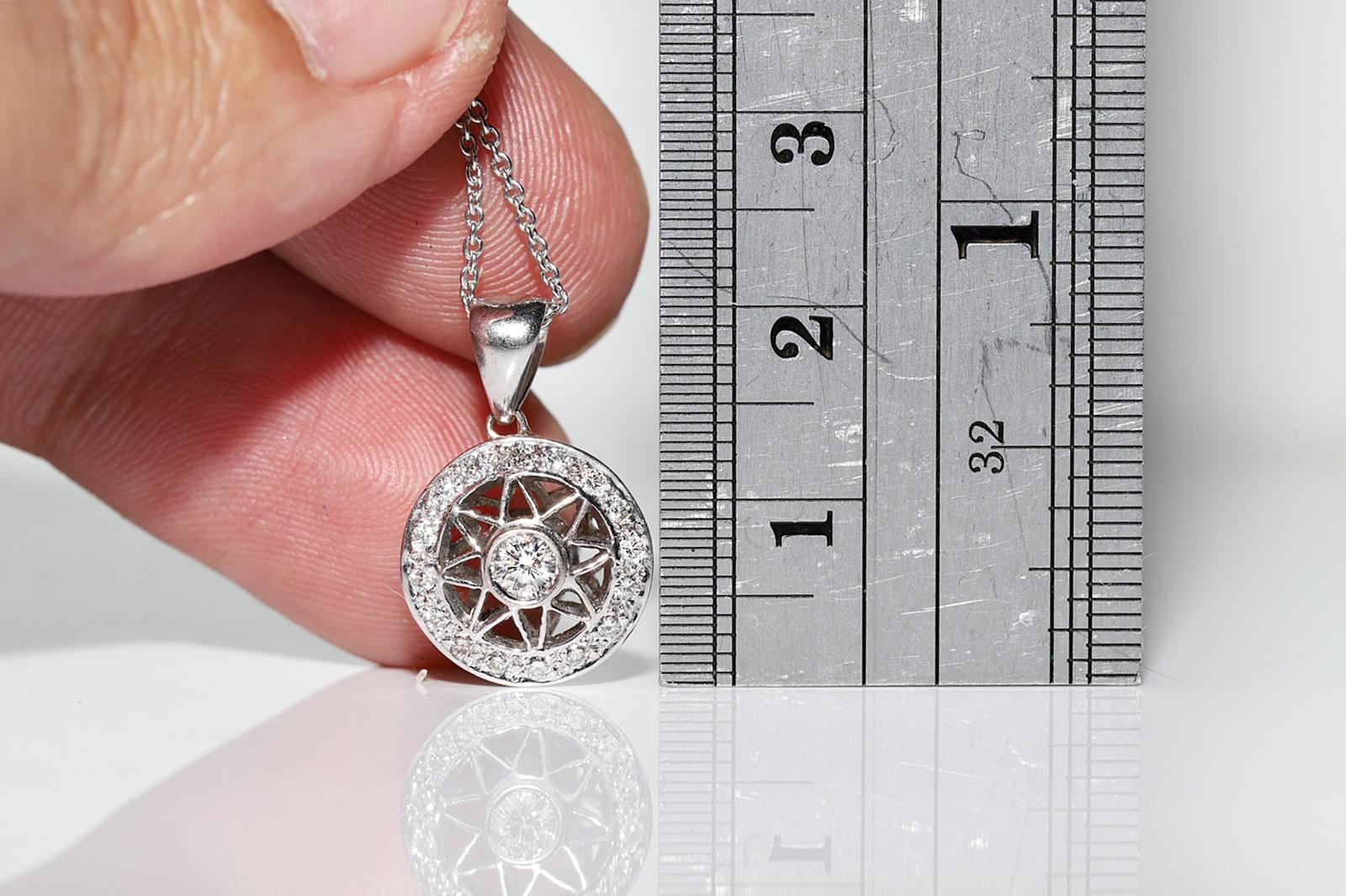 Vintage CIRCA 1990er Jahre 18k Gold natürlichen Diamanten dekoriert Anhänger Halskette im Angebot 9