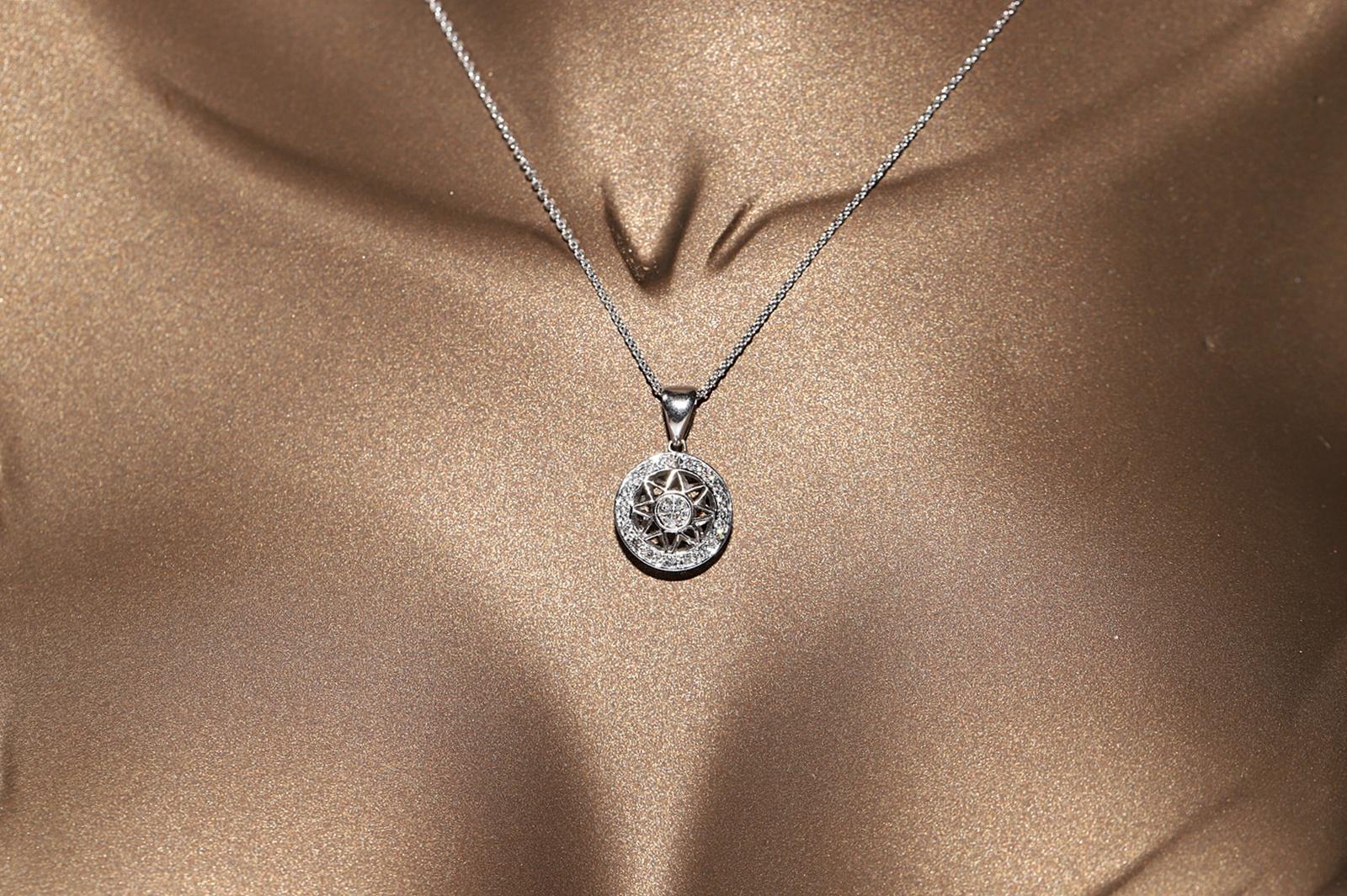 Vintage CIRCA 1990er Jahre 18k Gold natürlichen Diamanten dekoriert Anhänger Halskette (Retro) im Angebot