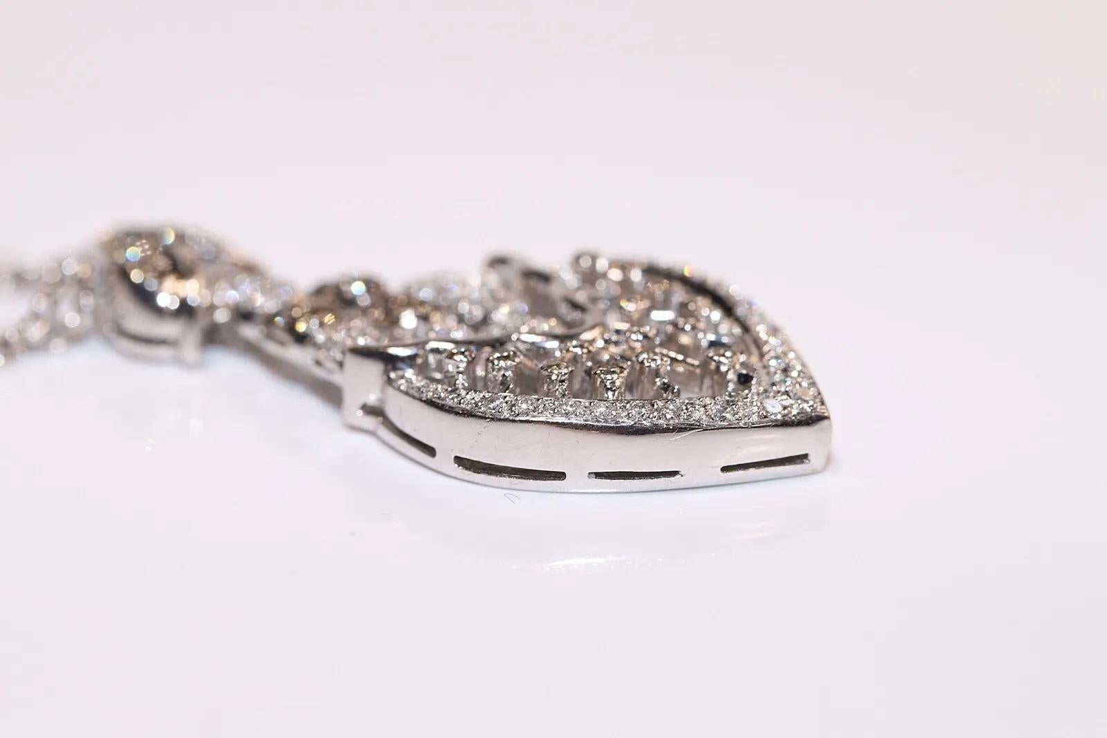 Vintage CIRCA 1990er Jahre 18k Gold natürlichen Diamanten dekoriert Anhänger Halskette im Angebot 1