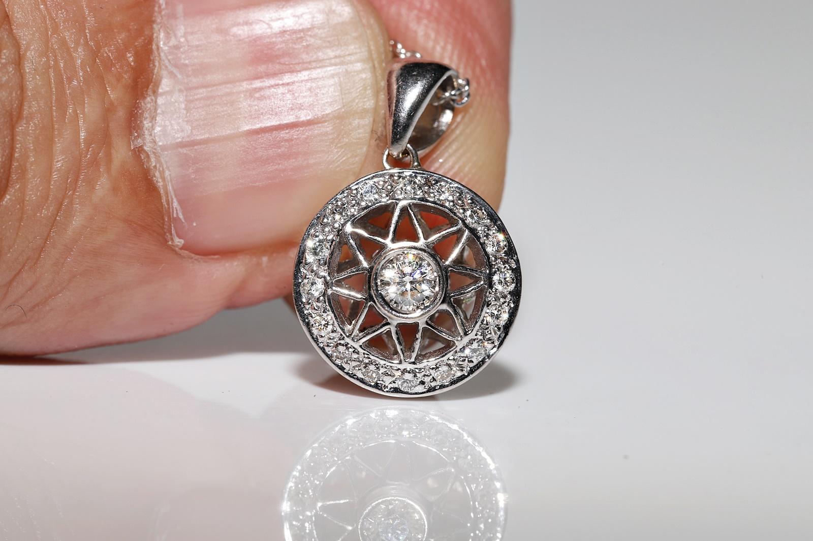 Vintage CIRCA 1990er Jahre 18k Gold natürlichen Diamanten dekoriert Anhänger Halskette im Angebot 2
