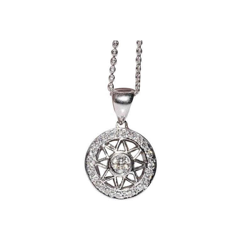 Vintage Circa 1990 Collier pendentif en or 18k orné de diamants naturels