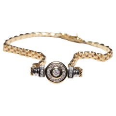 Vintage Circa 1990s 18k Gold Natural Diamond Decorated Pretty Bracelet