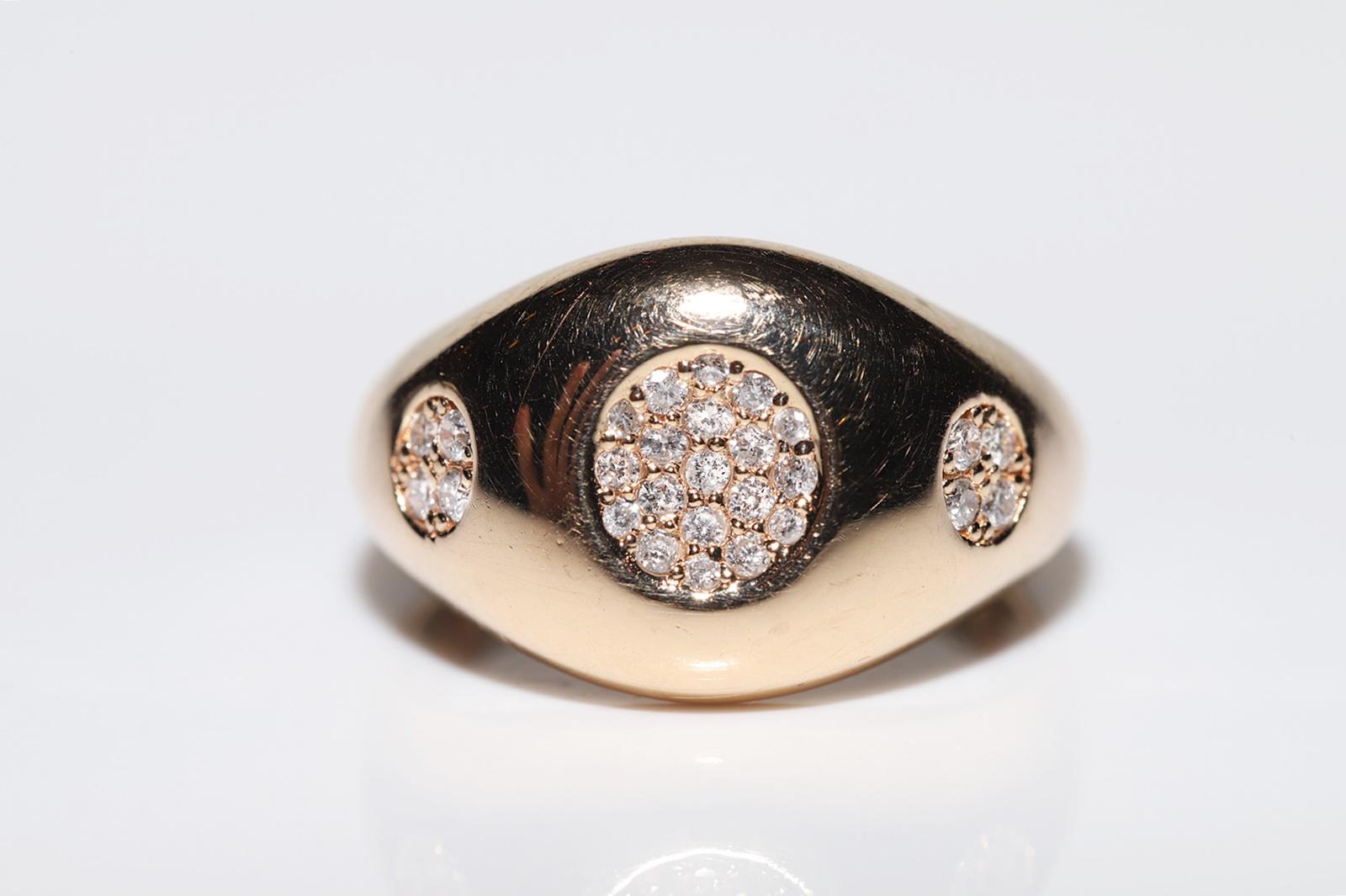 Vintage Circa 1990s 18k Gold Natural Diamond Decorated Ring  For Sale 1
