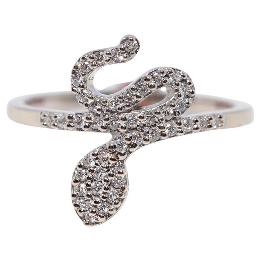 Vintage Circa 1990s 18k Gold Natural Diamond Decorated Snake Ring