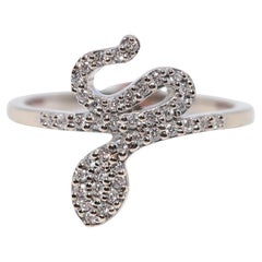 Vintage Circa 1990s 18k Gold Natural Diamond Decorated Snake Ring