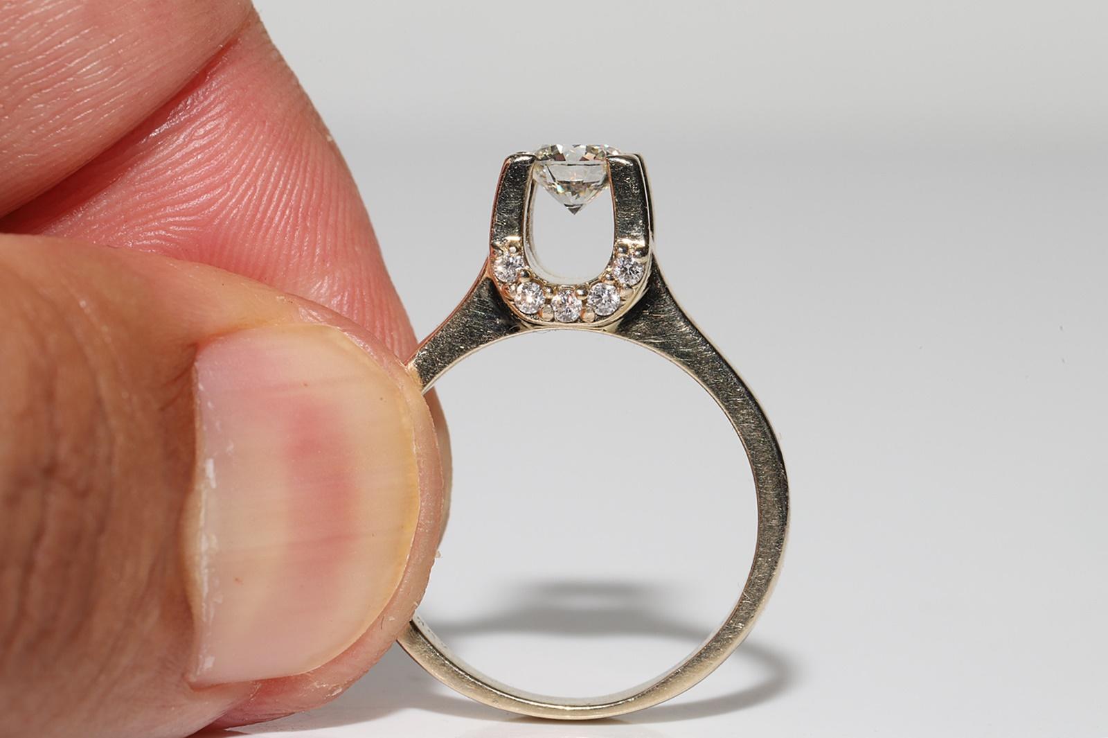 Vintage Circa 1990s Gold 18k Natural Diamond Decorated Solitaire Wedding Ring (anneau de mariage solitaire en or 18k décoré de diamants naturels) en vente 3