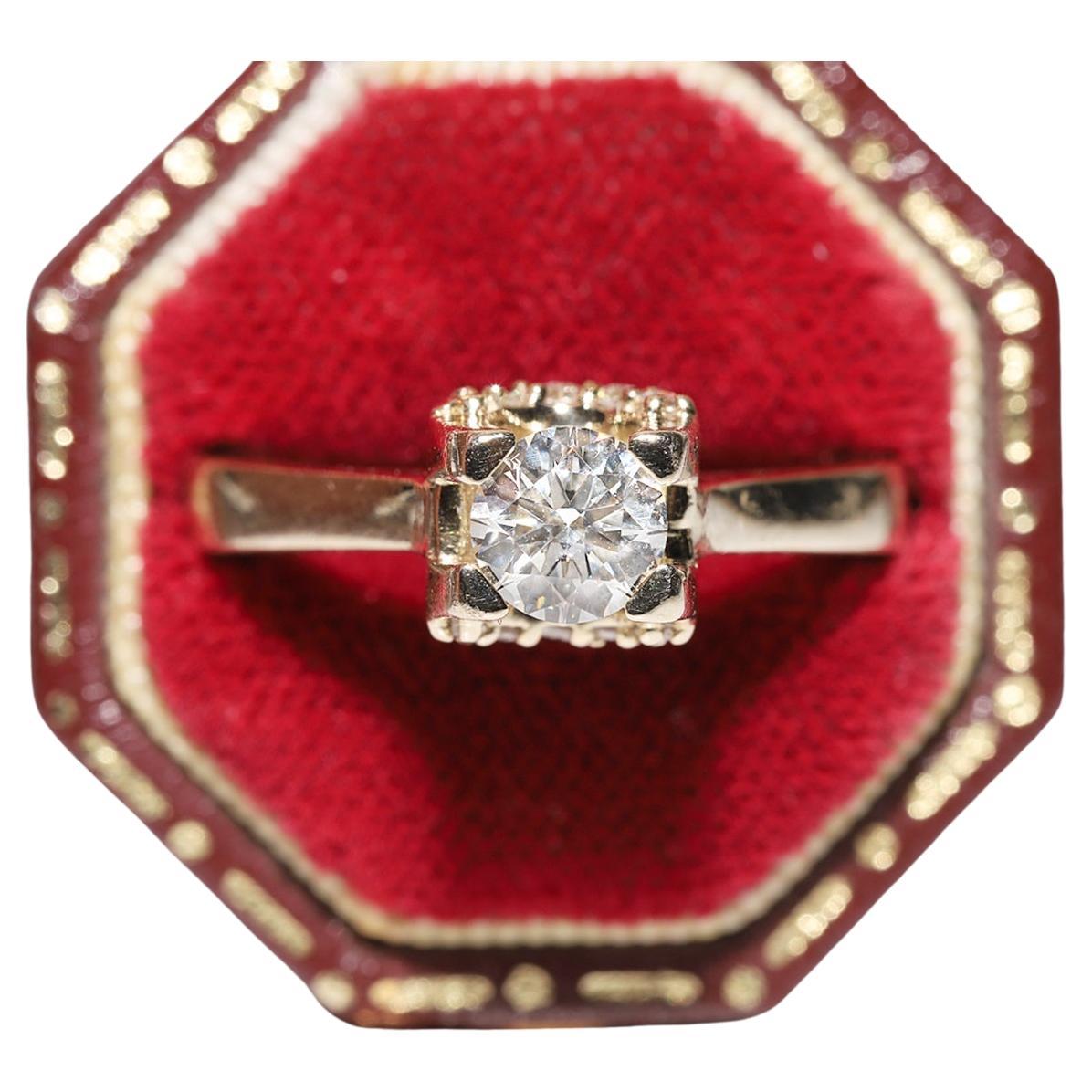 Vintage Circa 1990s Gold 18k Natural Diamond Decorated Solitaire Wedding Ring (anneau de mariage solitaire en or 18k décoré de diamants naturels) en vente