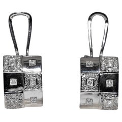 Orecchino quadrato decorato con diamanti naturali in oro 18 carati, vintage CIRCA gli anni 
90