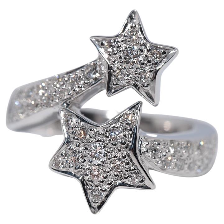 Vintage Circa 1990s 18k Gold Natural Diamond Decorated Star Design Ring