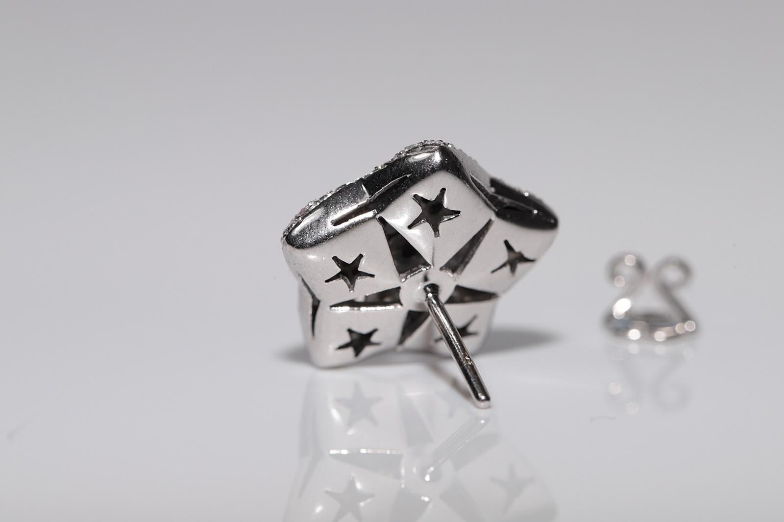 Vintage Circa 1990er Jahre 18k Gold Natürlicher Diamant Dekorierter Star Style Ohrring im Sternstil im Angebot 4