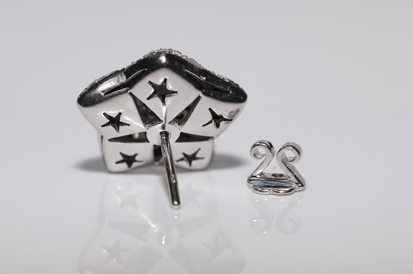 Vintage Circa 1990er Jahre 18k Gold Natürlicher Diamant Dekorierter Star Style Ohrring im Sternstil im Angebot 5