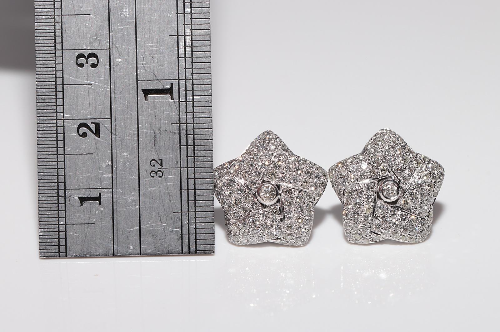 Vintage Circa 1990er Jahre 18k Gold Natürlicher Diamant Dekorierter Star Style Ohrring im Sternstil im Zustand „Gut“ im Angebot in Fatih/İstanbul, 34