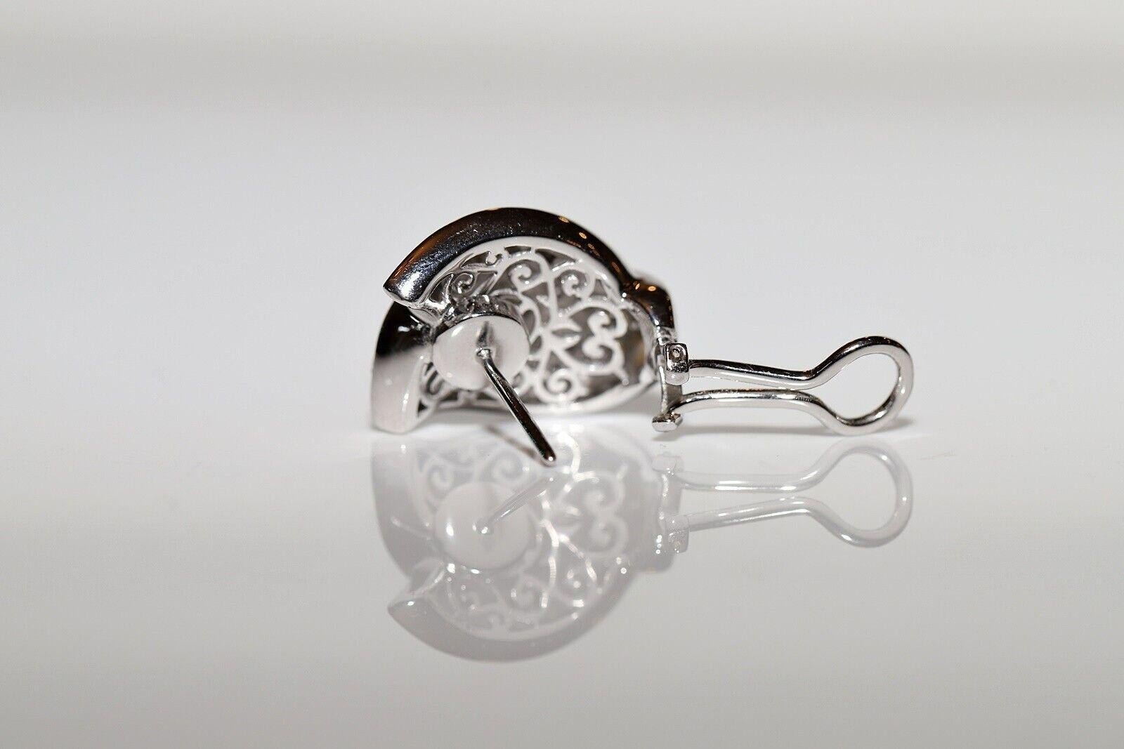 Pendiente Fuerte Vintage Circa 1990s Oro 18k Decorado con Diamantes Naturales en venta 4
