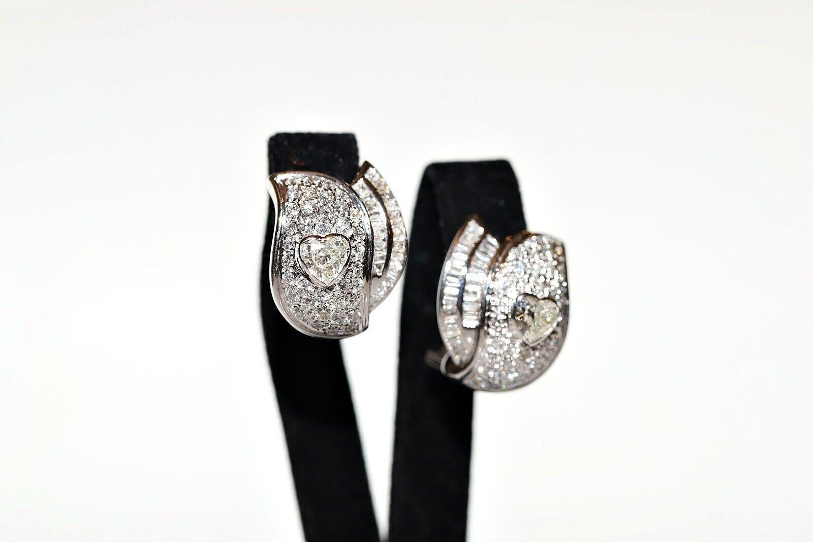 Pendiente Fuerte Vintage Circa 1990s Oro 18k Decorado con Diamantes Naturales Retro en venta