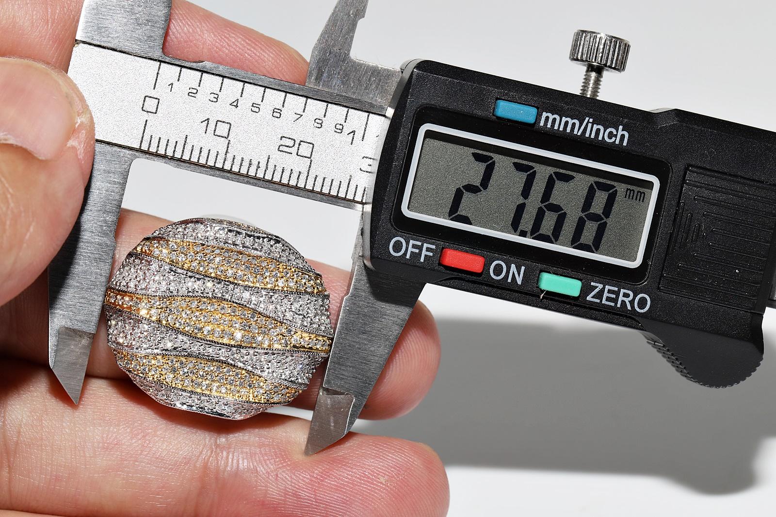 Anello forte decorato con diamanti naturali in oro 18k CIRCA 1990 in vendita 4