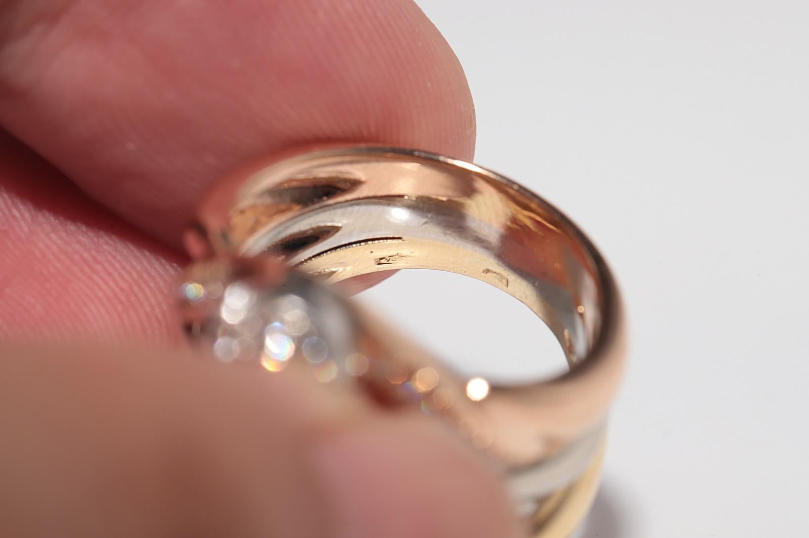 Vintage Circa 1990er Jahre 18k Gold Natürlicher Diamant Dekorierter starker Vintage-Ring im Angebot 5