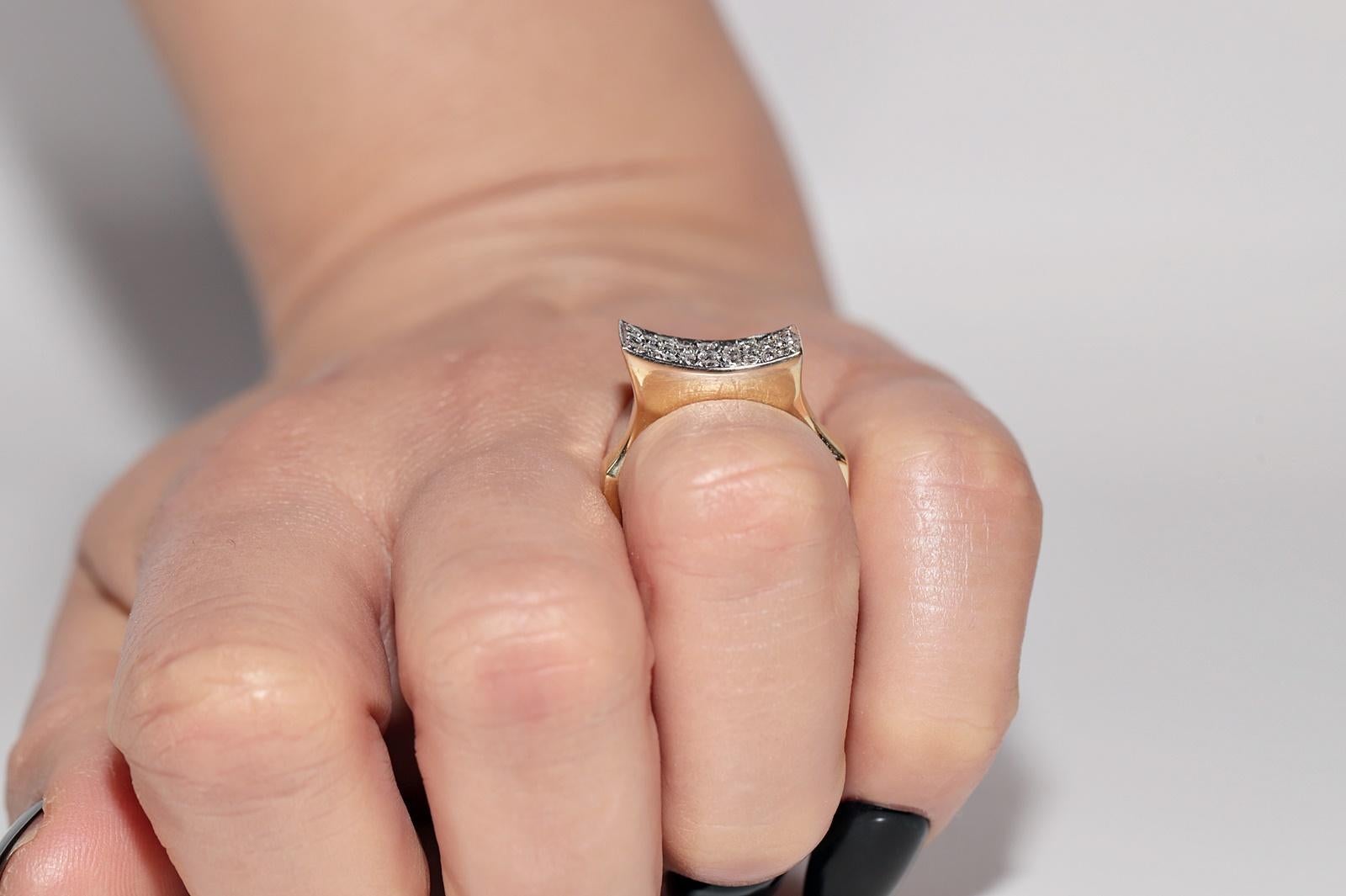 Anello forte decorato con diamanti naturali in oro 18k CIRCA 1990 in vendita 11
