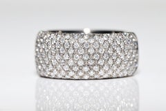 Vintage Circa 1990s 18k Gold Natural Diamond Decorated Strong Ring