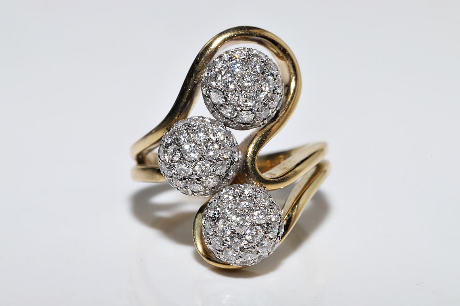 Retro Vintage Circa 1990s 18k Gold Natural Diamond Decorated  Strong Ring 