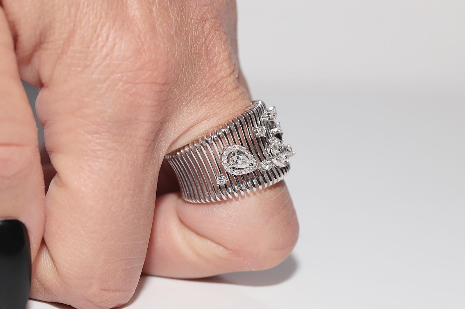 Artigiano Anello forte decorato con diamanti naturali in oro 18k CIRCA 1990 in vendita