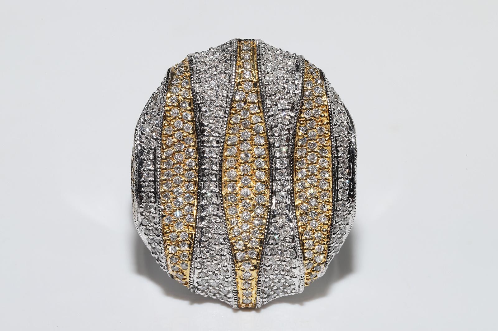 Brilliant Cut Vintage Circa 1990s 18k Gold Natural Diamond Decorated Strong Ring For Sale