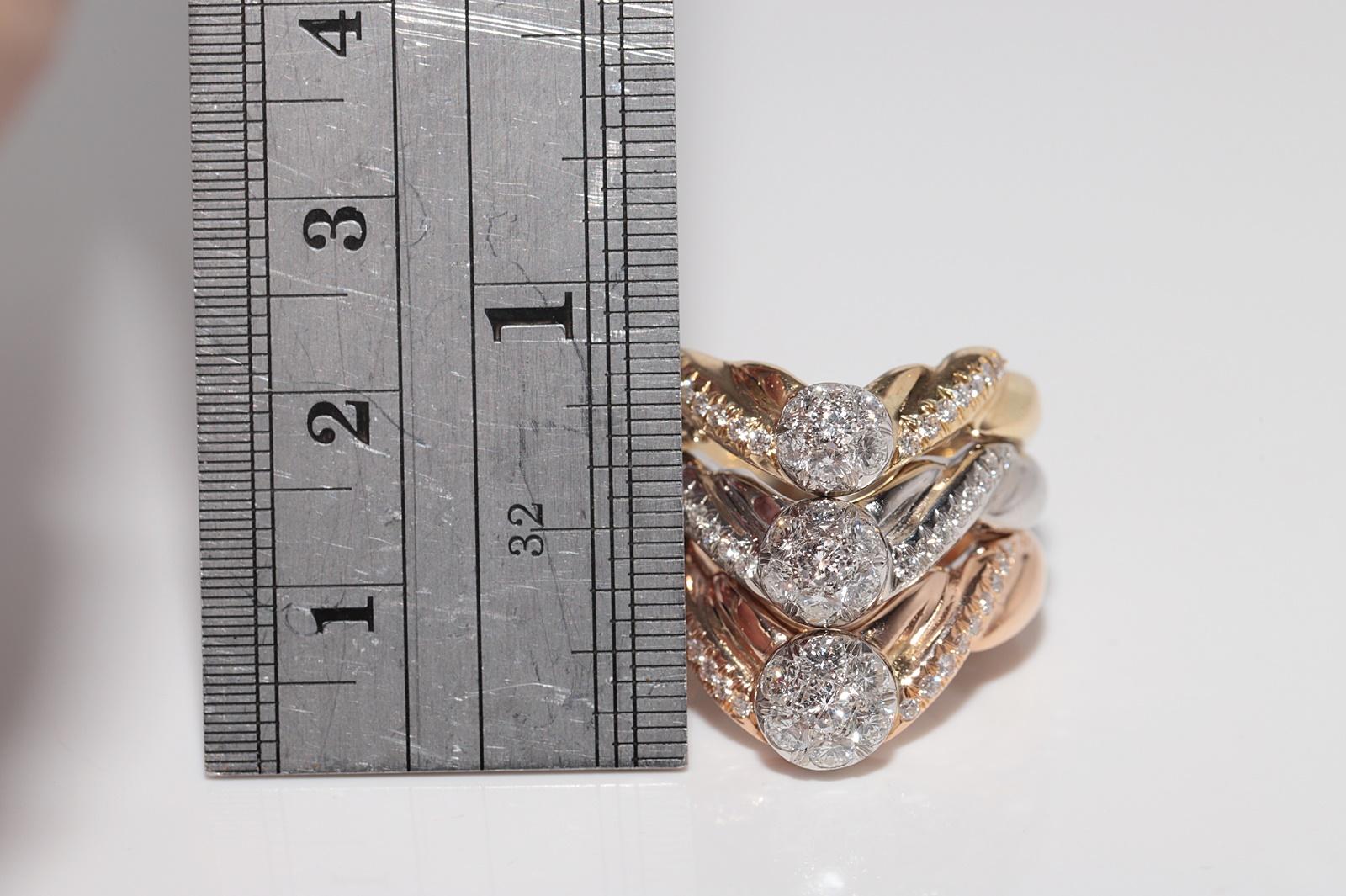 Vintage Circa 1990er Jahre 18k Gold Natürlicher Diamant Dekorierter starker Vintage-Ring (Brillantschliff) im Angebot