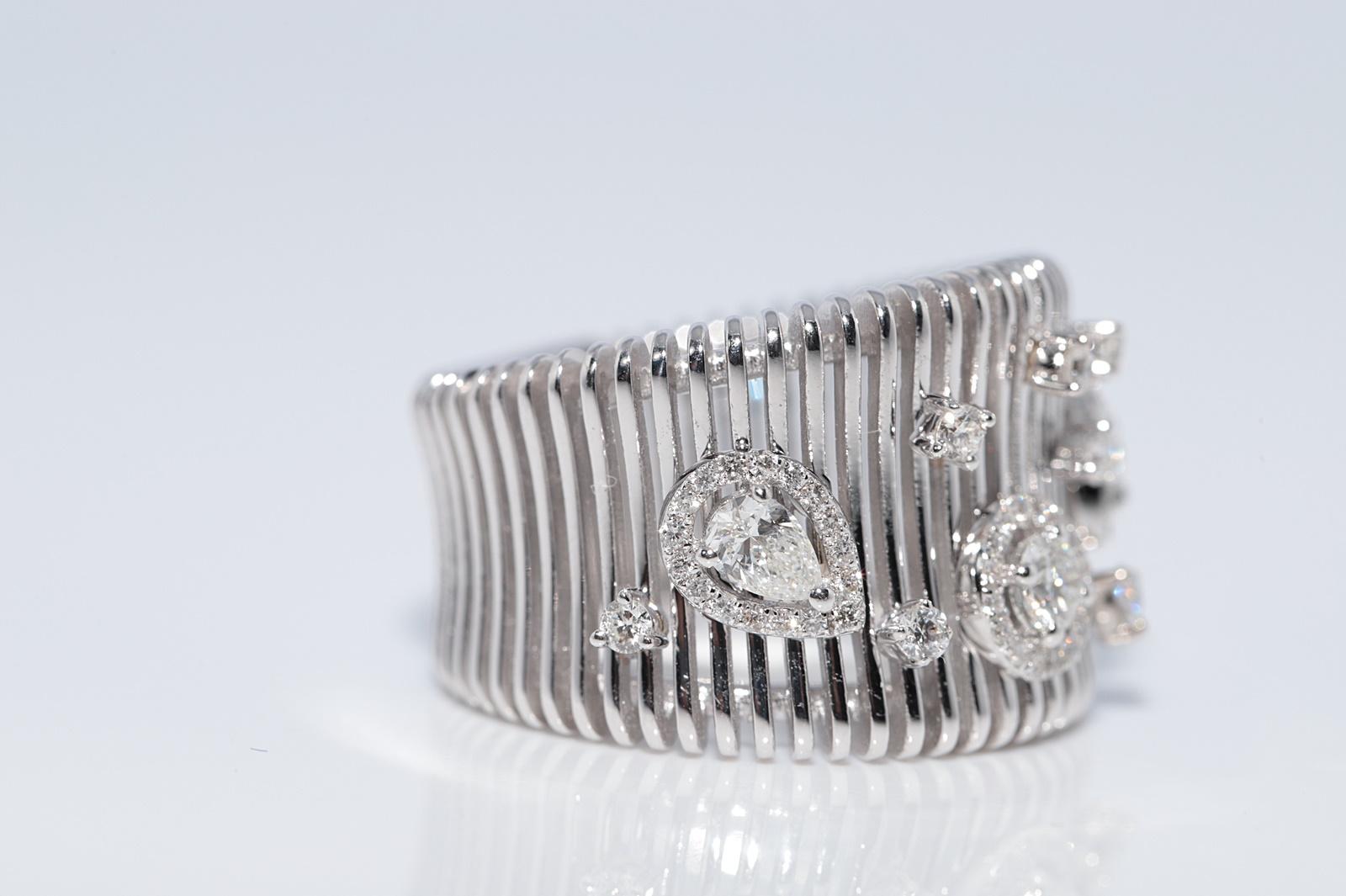 Anello forte decorato con diamanti naturali in oro 18k CIRCA 1990 In condizioni buone in vendita a Fatih/İstanbul, 34