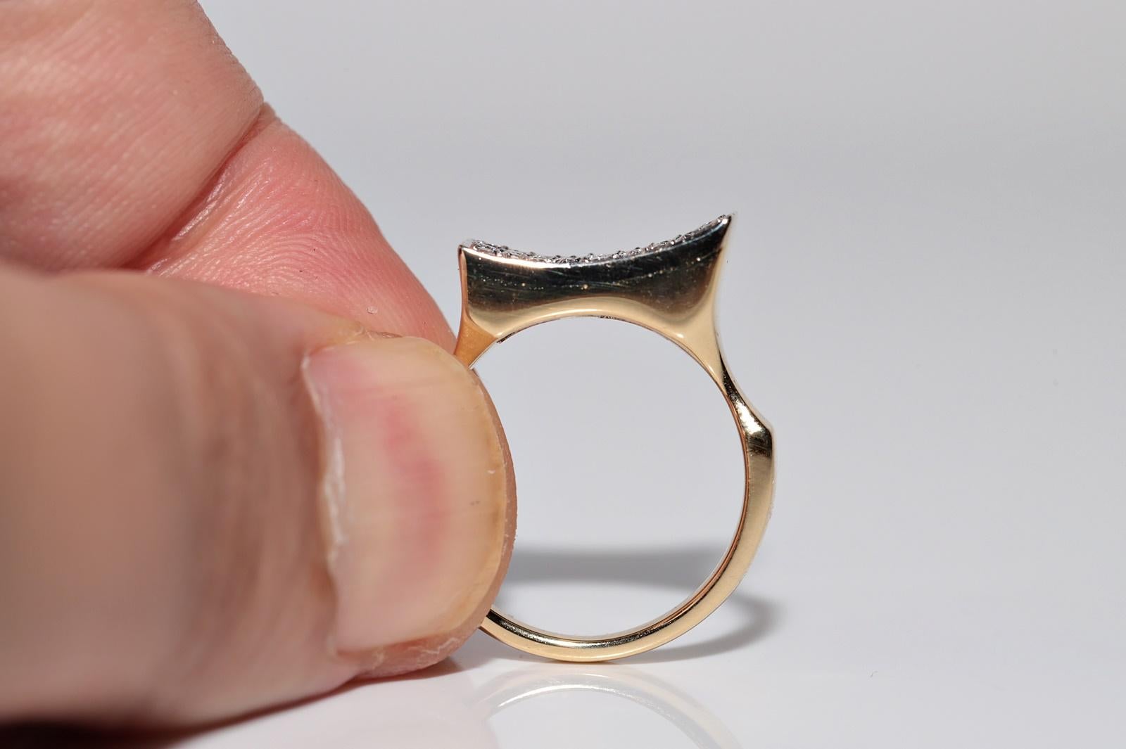 Anello forte decorato con diamanti naturali in oro 18k CIRCA 1990 in vendita 1