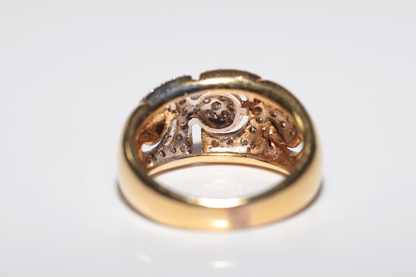 Anello forte decorato con diamanti naturali in oro 18k CIRCA 1990 in vendita 1