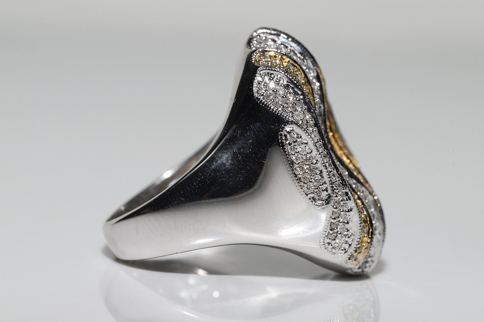 Anello forte decorato con diamanti naturali in oro 18k CIRCA 1990 in vendita 1