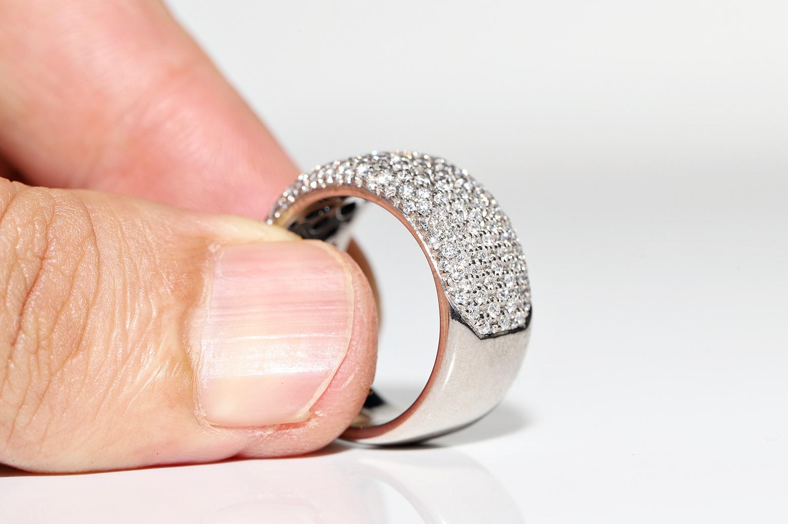 Anello forte decorato con diamanti naturali in oro 18k CIRCA 1990 in vendita 2