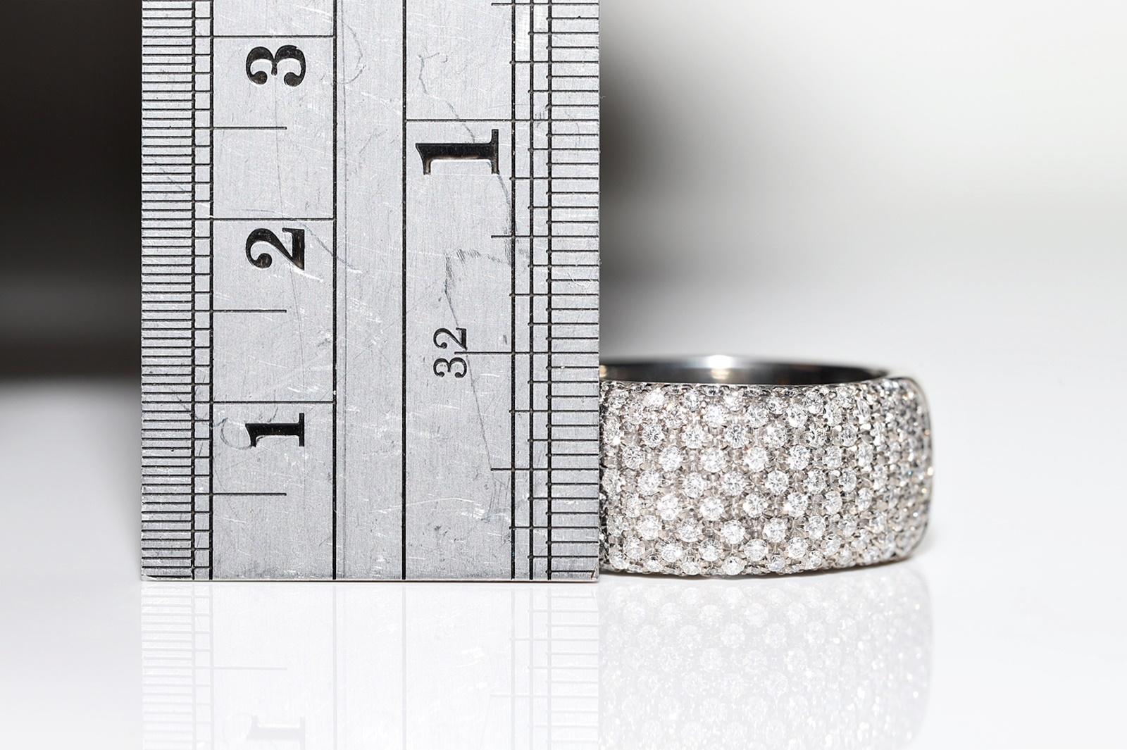 Anello forte decorato con diamanti naturali in oro 18k CIRCA 1990 in vendita 3