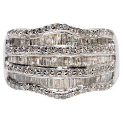 Vintage Circa 1990er Jahre 18k Gold Natürlicher Diamant Dekorierter starker Vintage-Ring