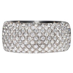 Vintage Circa 1990s 18k Gold Natural Diamond Decorated Strong Ring