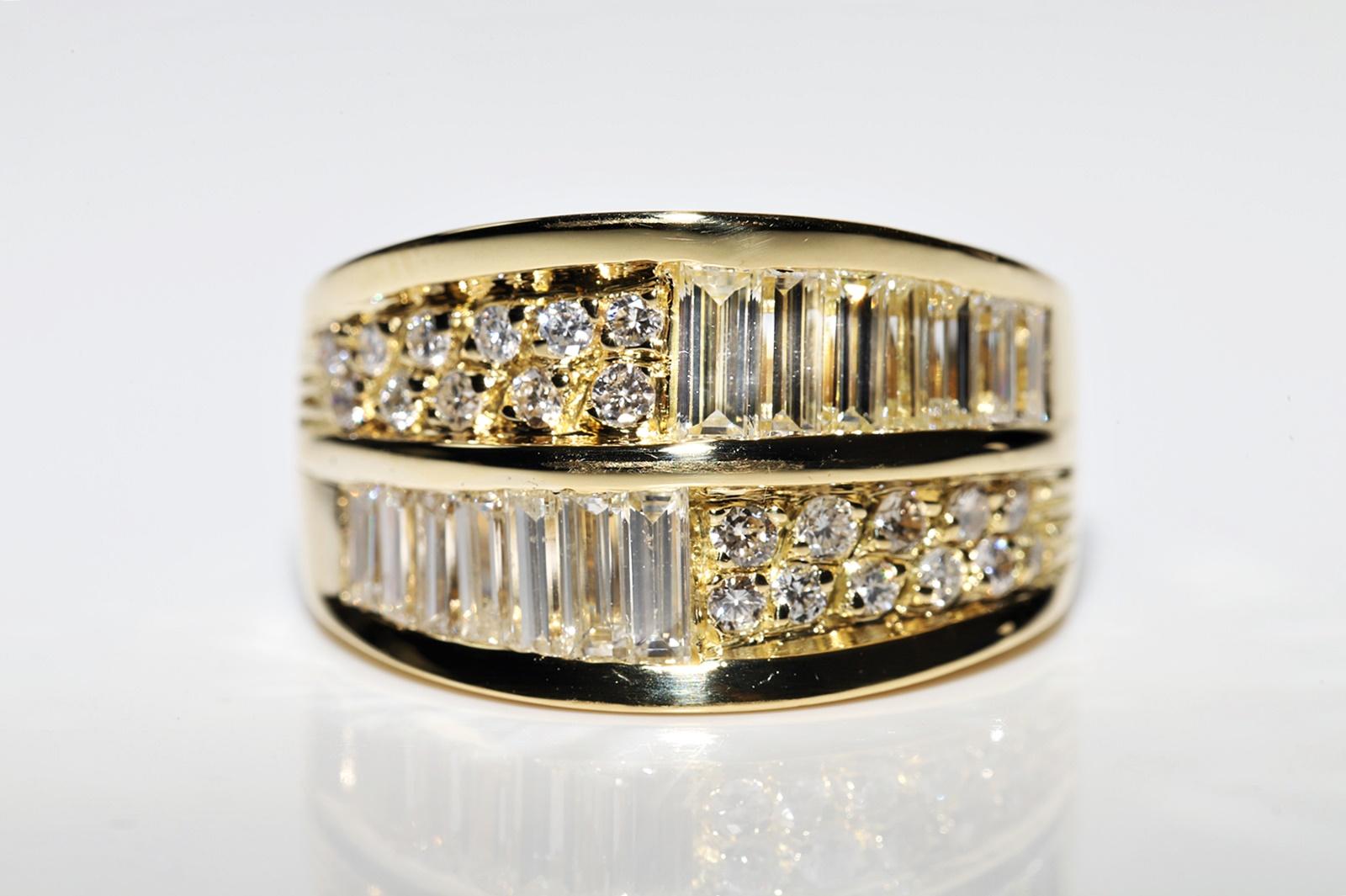 Vintage Circa 1990er Jahre 18k Gold Natürlicher Diamant Dekorierter Tank-Ring mit Diamanten im Angebot 1