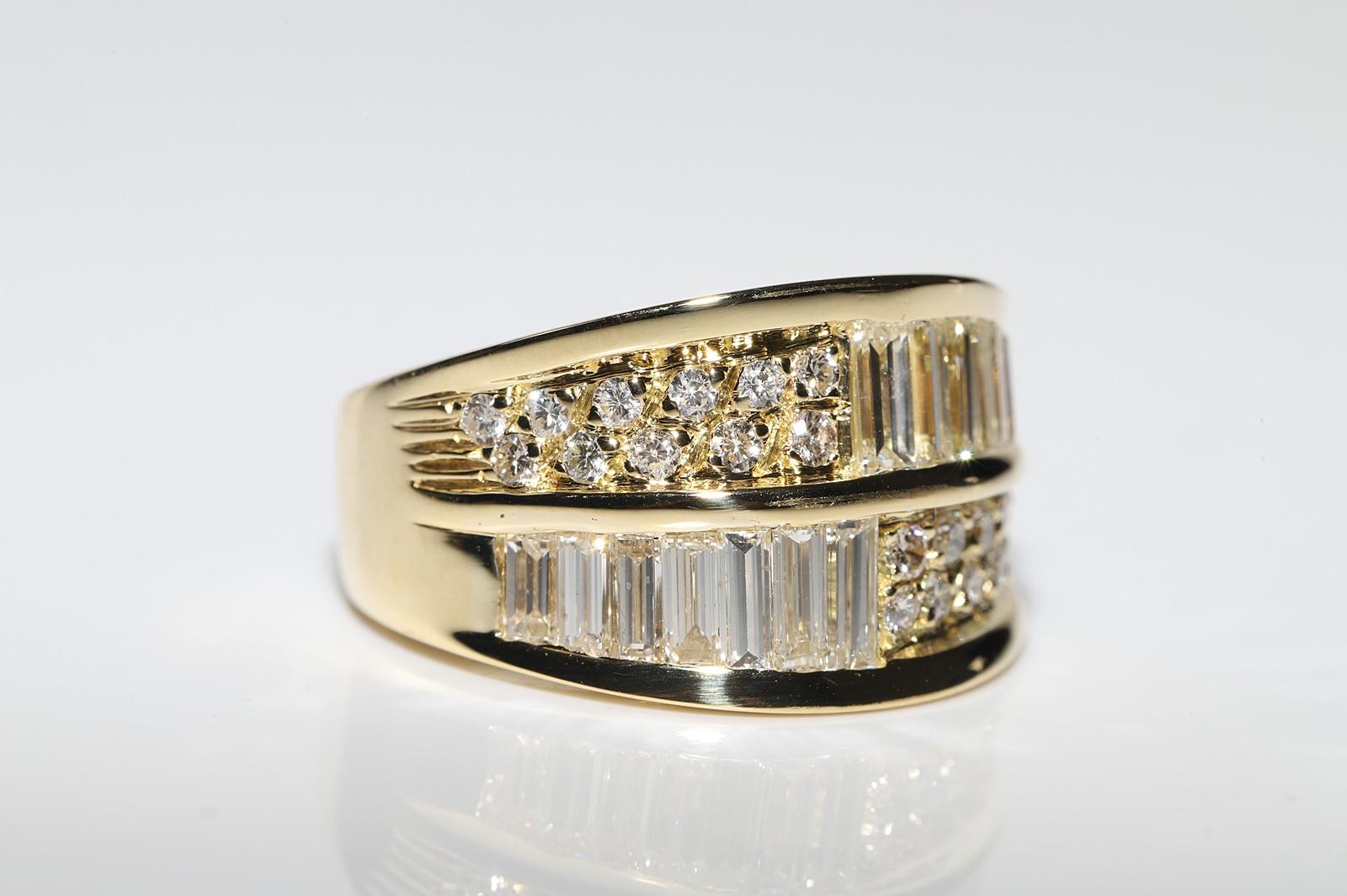 Vintage Circa 1990er Jahre 18k Gold Natürlicher Diamant Dekorierter Tank-Ring mit Diamanten im Angebot 2