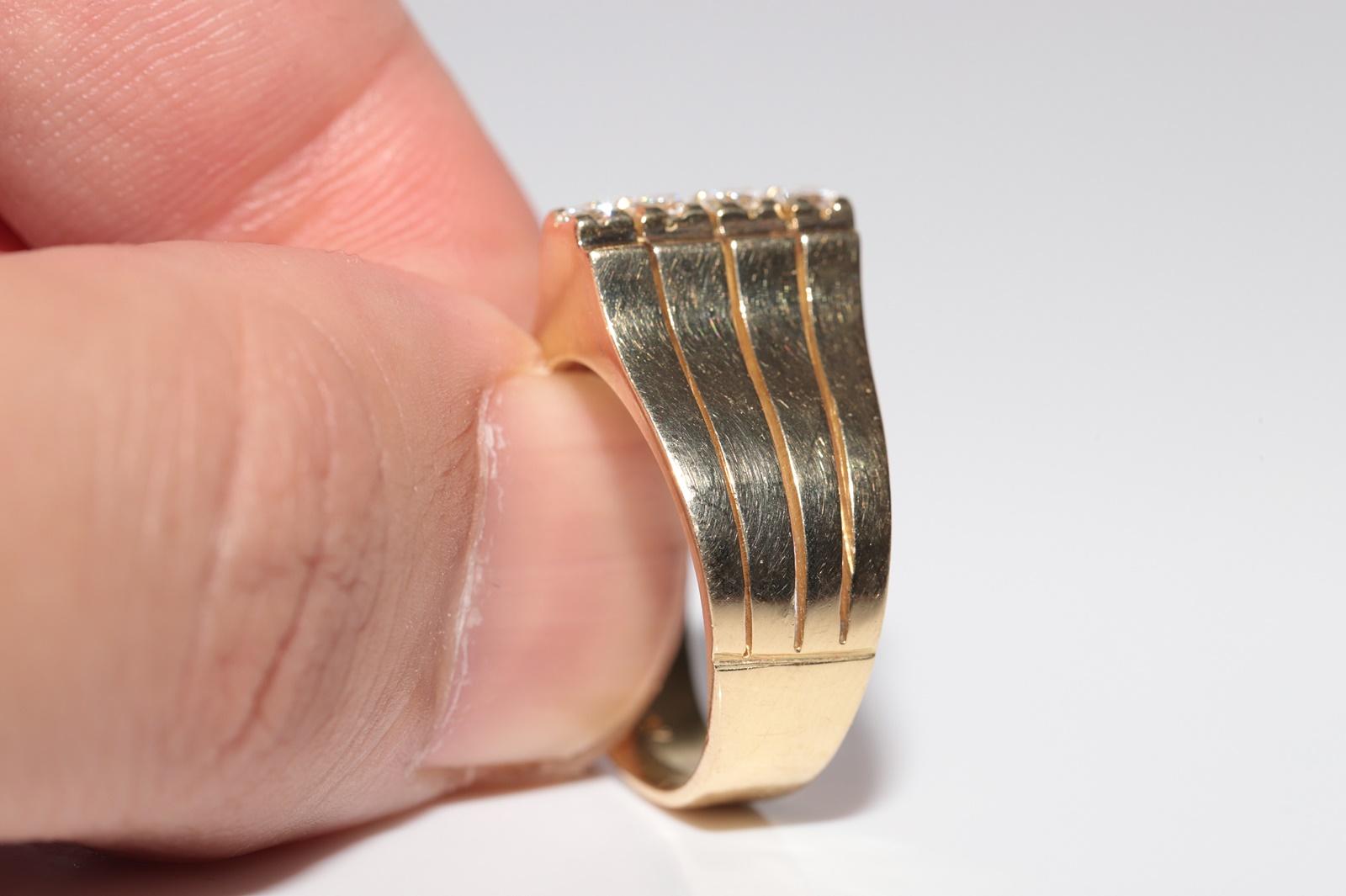 Vintage Circa 1990s 18k Gold Natural Diamond Decorated Tank Ring For Sale 2