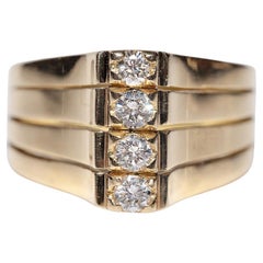 Vintage Circa 1990 Bague Tank en or 18k décorée de diamants naturels