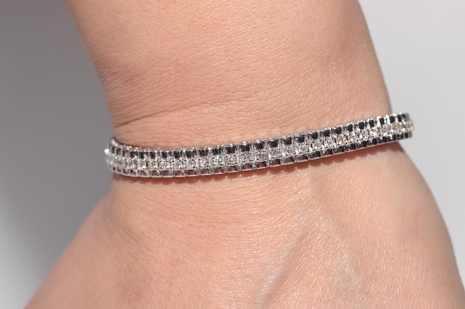 Vintage Circa 1990er Jahre 18k Gold Natürliches Diamant-Tennisarmband mit Dekoration im Angebot 12