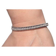 Vintage Circa 1990 Bracelet de tennis en or 18k orné de diamants naturels