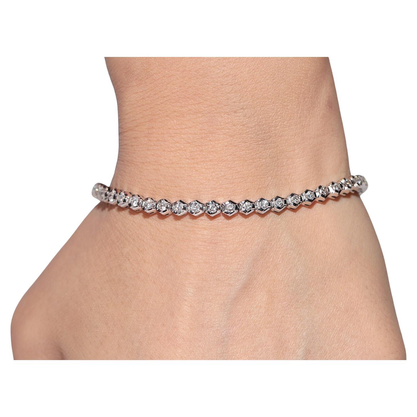 Vintage Circa 1990s 18k Gold Natural Diamond Decorated Tennis Bracelet