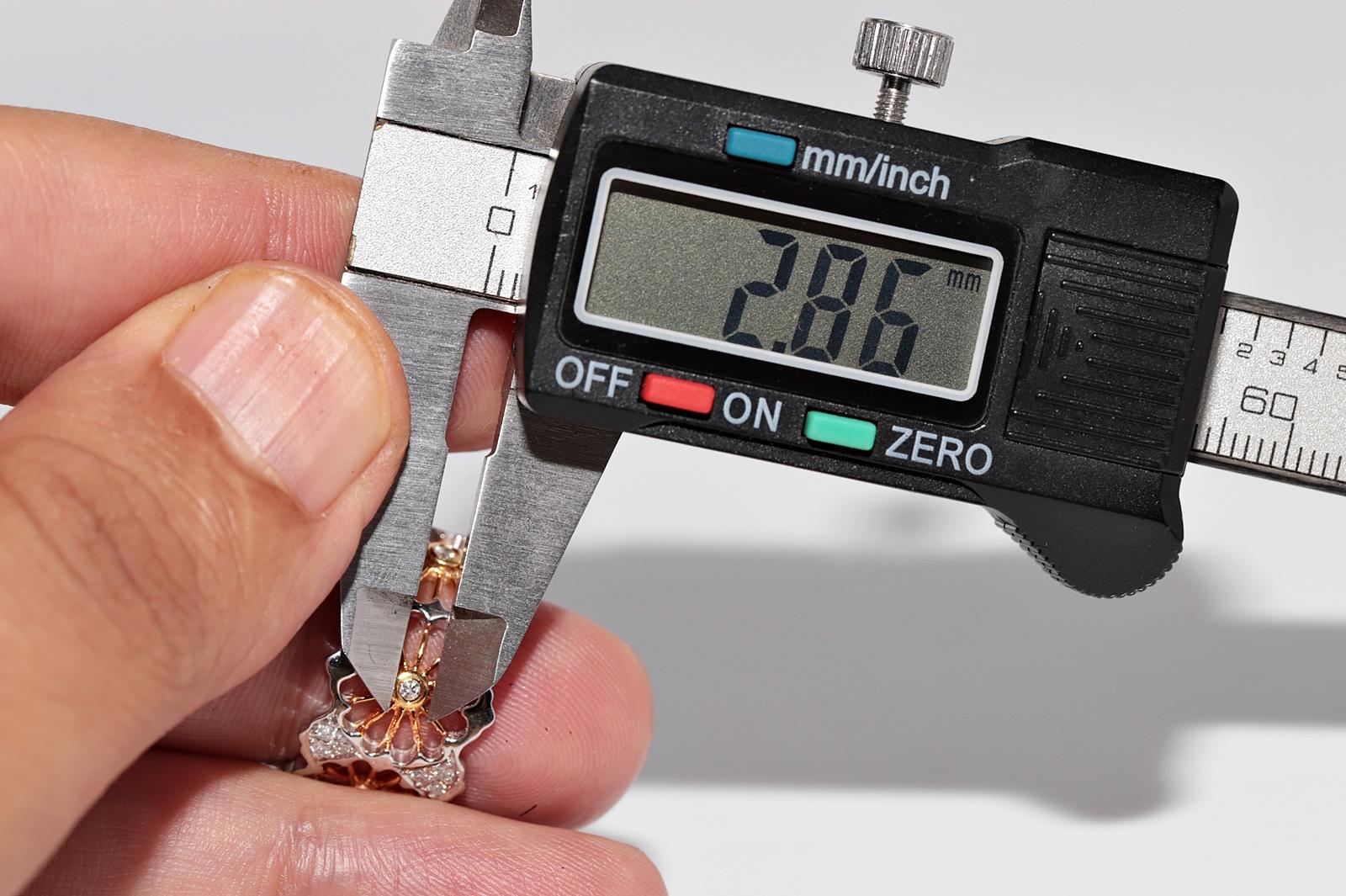 Vintage CIRCA 1990er Jahre 18k Gold natürlichen Diamanten verziert dicken Ring im Angebot 5