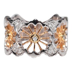 Anello d
oro naturale decorato con diamanti naturali, vintage CIRCA gli anni
90