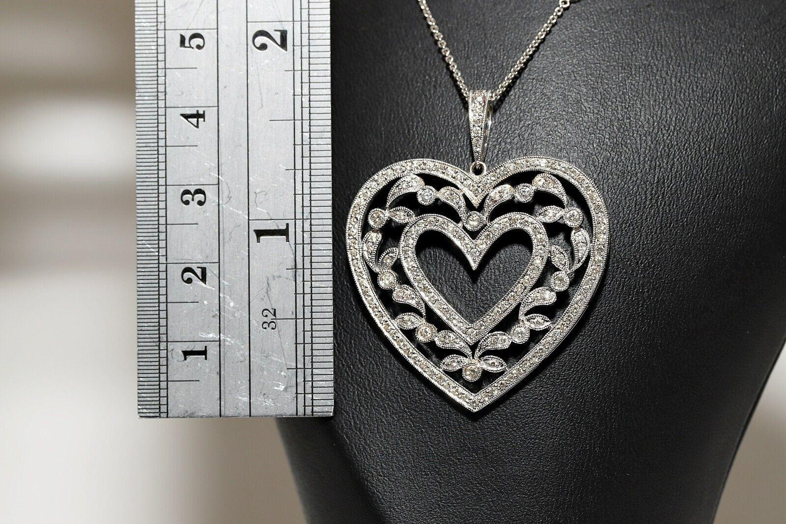 Vintage Circa 1990s 18k Gold Natural Diamond Heart Pendant Necklace For Sale 2