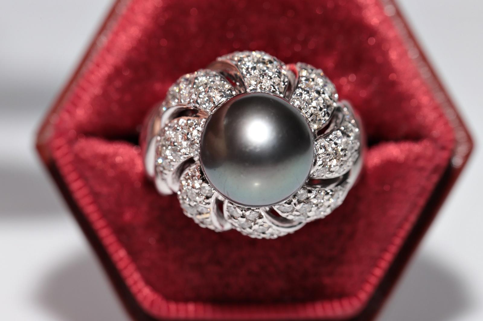 En muy buen estado.
El peso total es de 18,5 gramos.
Totalmente es diamante 2 ct.
El diamante es de color G-H y claridad vvs-vs.
La talla del anillo es US 7.5
Podemos fabricar cualquier tamaño.
La caja no está incluida.
Ponte en contacto para