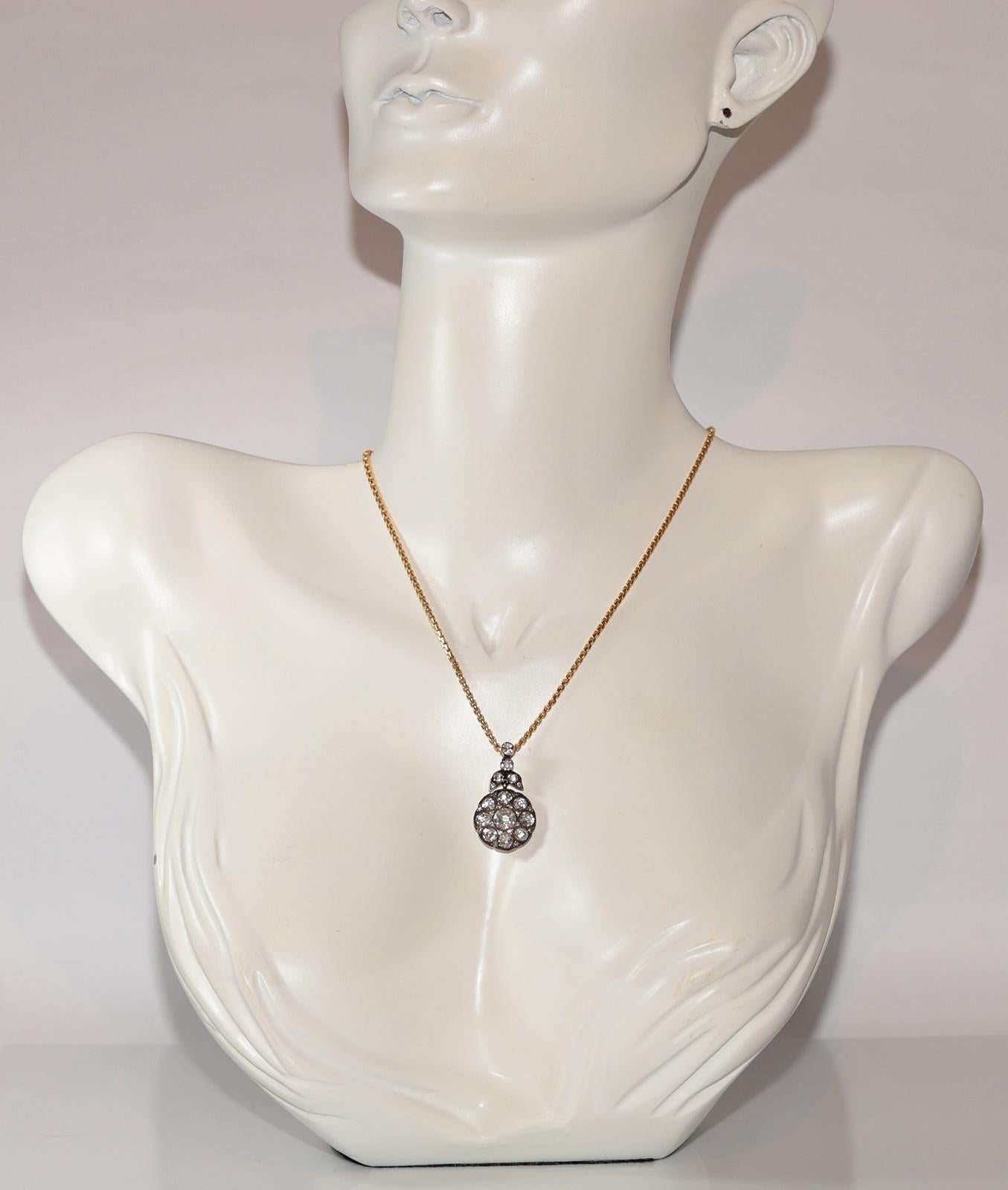 Halskette mit natürlichem Diamant-Anhänger aus 18 Karat Gold, Vintage, ca. 1990er Jahre (Rosenschliff) im Angebot